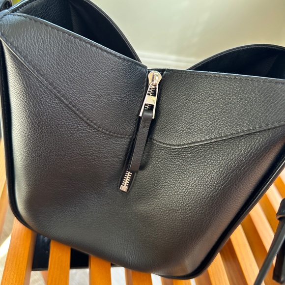 Loewe NEW NWT Black Leather Hammock Compact Shoulder Bag - Picture 7 of 12